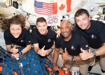 Artemis II vuelve a la Tierra y ya tiene fecha de amerizaje