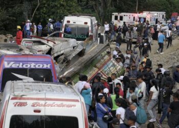 Ataque con explosivos en Colombia deja al menos 14 muertos y 38 heridos