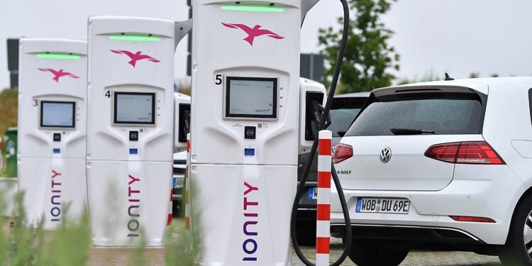 La Unión Europea recomienda un día de teletrabajo para aliviar la crisis energética