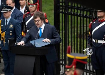 Milei reafirmó la soberanía en Malvinas y mostró respaldo político a Adorni