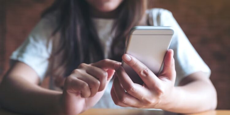 Educación presentó un protocolo para abordar la violencia digital en las escuelas