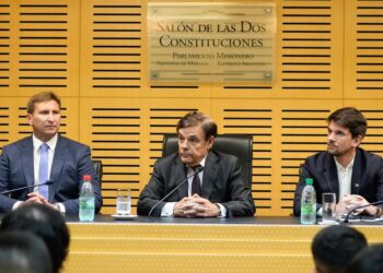 Las obras que financiaría el bono de reactivación económica: energía, caminos, conectividad y salud