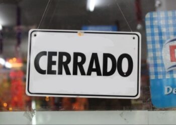 Cierre de empresas y caída del empleo formal profundizan el deterioro económico