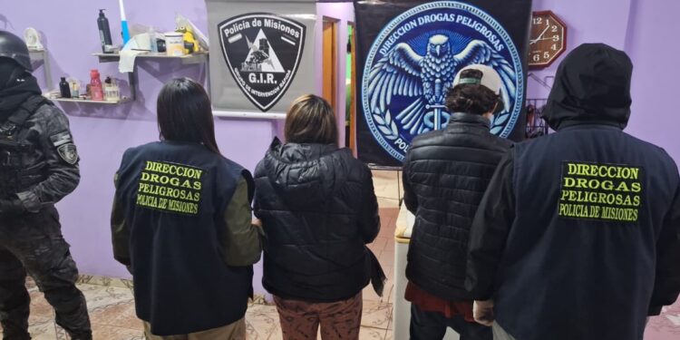 Desbarataron un «narcokiosco» en Posadas y detuvieron a una mujer de 23 años