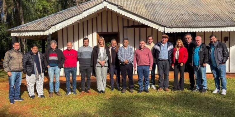 Intendentes del sur misionero coordinaron acciones ante El Niño y reclamaron obras