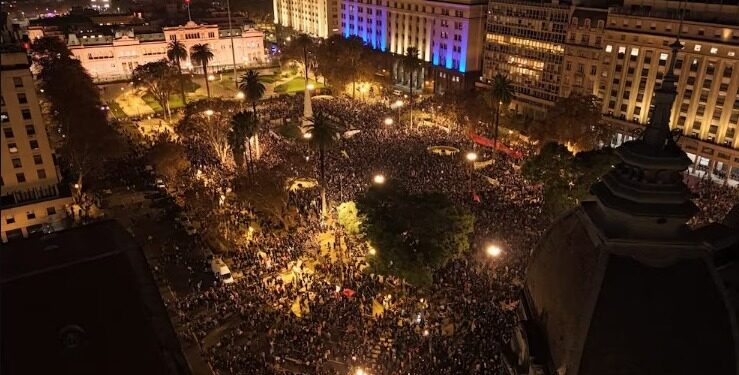 Una multitud lo despidió al indio Solari en todo el país