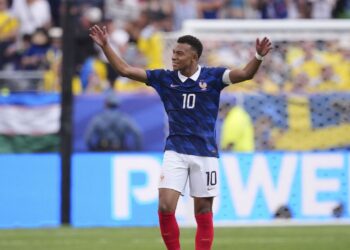 Francia eliminó a Paraguay y avanzó a cuartos de final del Mundial