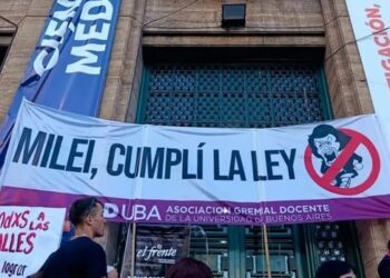 Docentes universitarios paran 48 horas contra el Gobierno por fondos y salarios