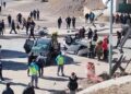 Un muerto y varios heridos al caer dos vehículos de un puente en Mendoza