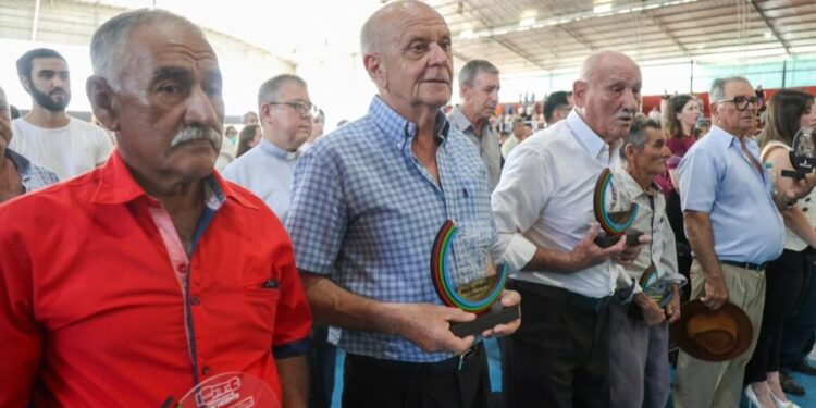 San Vicente festejó sus 65 años