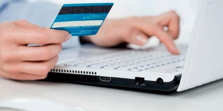 Passalacqua baja al 30% el tope de descuentos por créditos a empleados públicos y jubilados