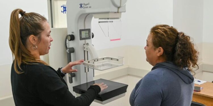 Mamografías gratuitas en hospitales de Misiones durante el Mes Rosa