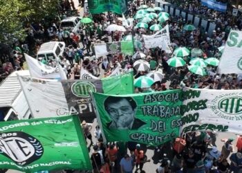 ATE rechaza los retiros voluntarios del Gobierno y marchará a Olivos