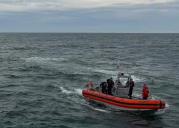 Encontraron los restos del avión sanitario desaparecido sobre el Atlántico en un viaje a Estados Unidos