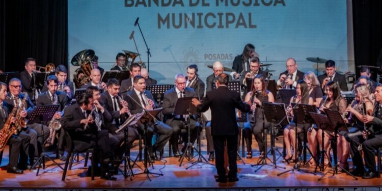 La Banda de Música de Posadas celebra 140 años con una Noche de Gala en el Teatro Lírico