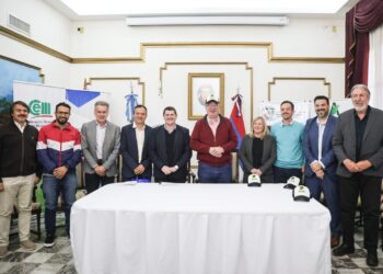 Passalacqua resalta el trabajo en conjunto y el impulso al empleo durante la presentación del Black Friday para el interior