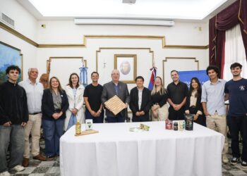 El Gobierno de Misiones y la UNaM presentan diplomaturas para incorporar diseño y tecnología a las pymes