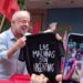 Lula da Silva se mostró con una remera sobre Malvinas durante el cierre de su campaña