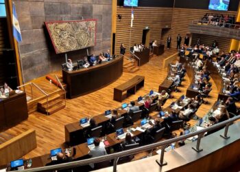 La Legislatura aprobó por unanimidad el control del Tribunal de Cuentas sobre las empresas del Estado
