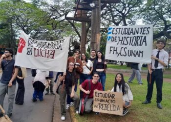 Buenos Aires y Misiones reclamaron fondos y el cumplimiento de la ley con la marcha universitaria