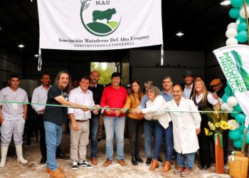 Productores inauguraron el Matadero del Alto Uruguay en El Soberbio