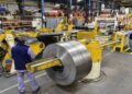 La industria reduce sus niveles de producción en septiembre y mantiene el freno de la actividad