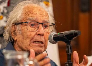Pérez Esquivel pidió el juicio político a Milei