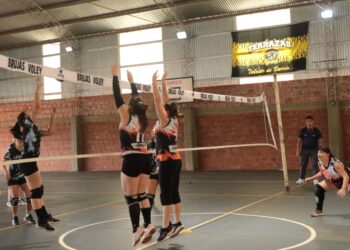 Más de 350 jugadoras disputaron la cuarta fecha de la Liga Municipal de Vóley